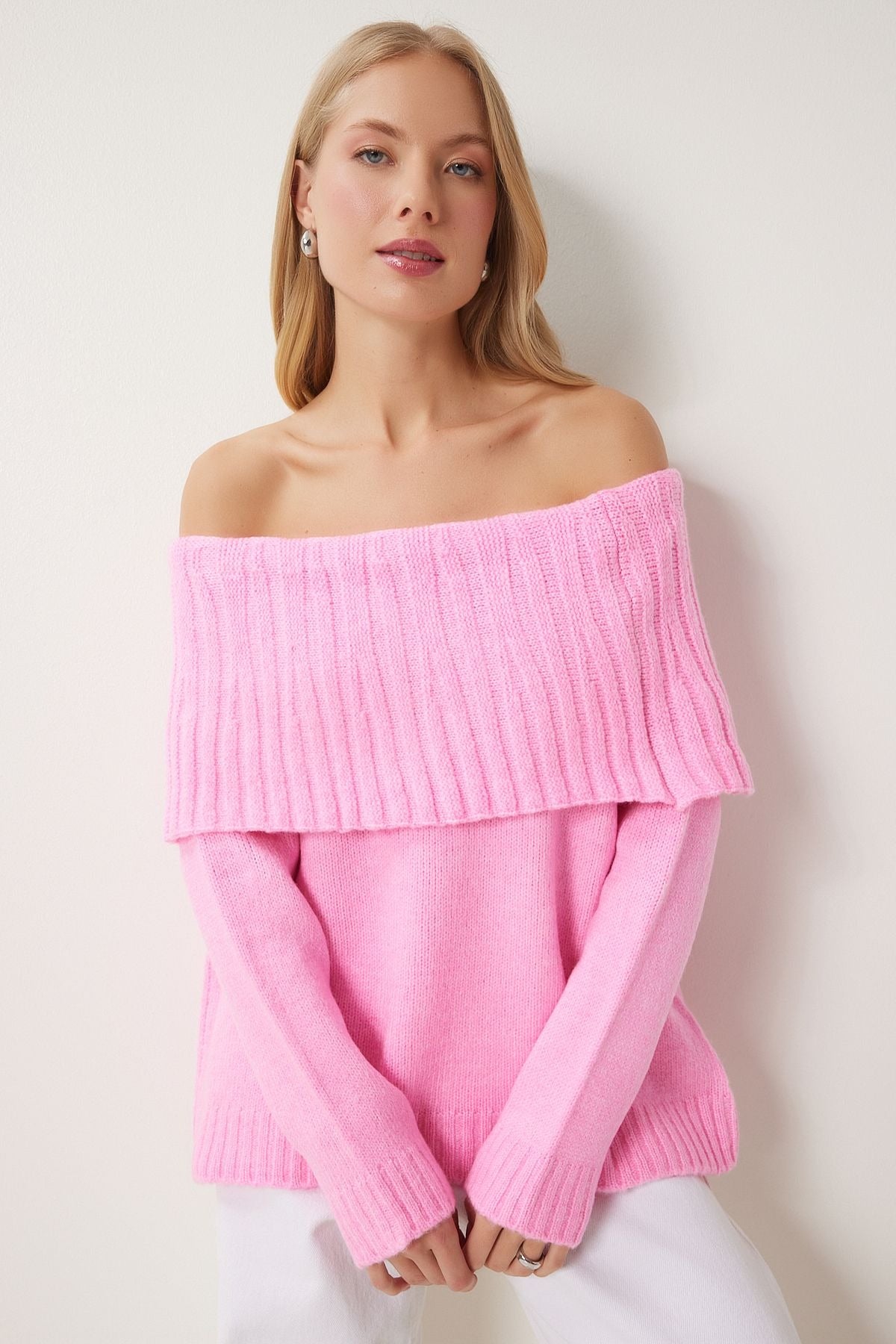 Women's Pink Madonna Collar Knitwear