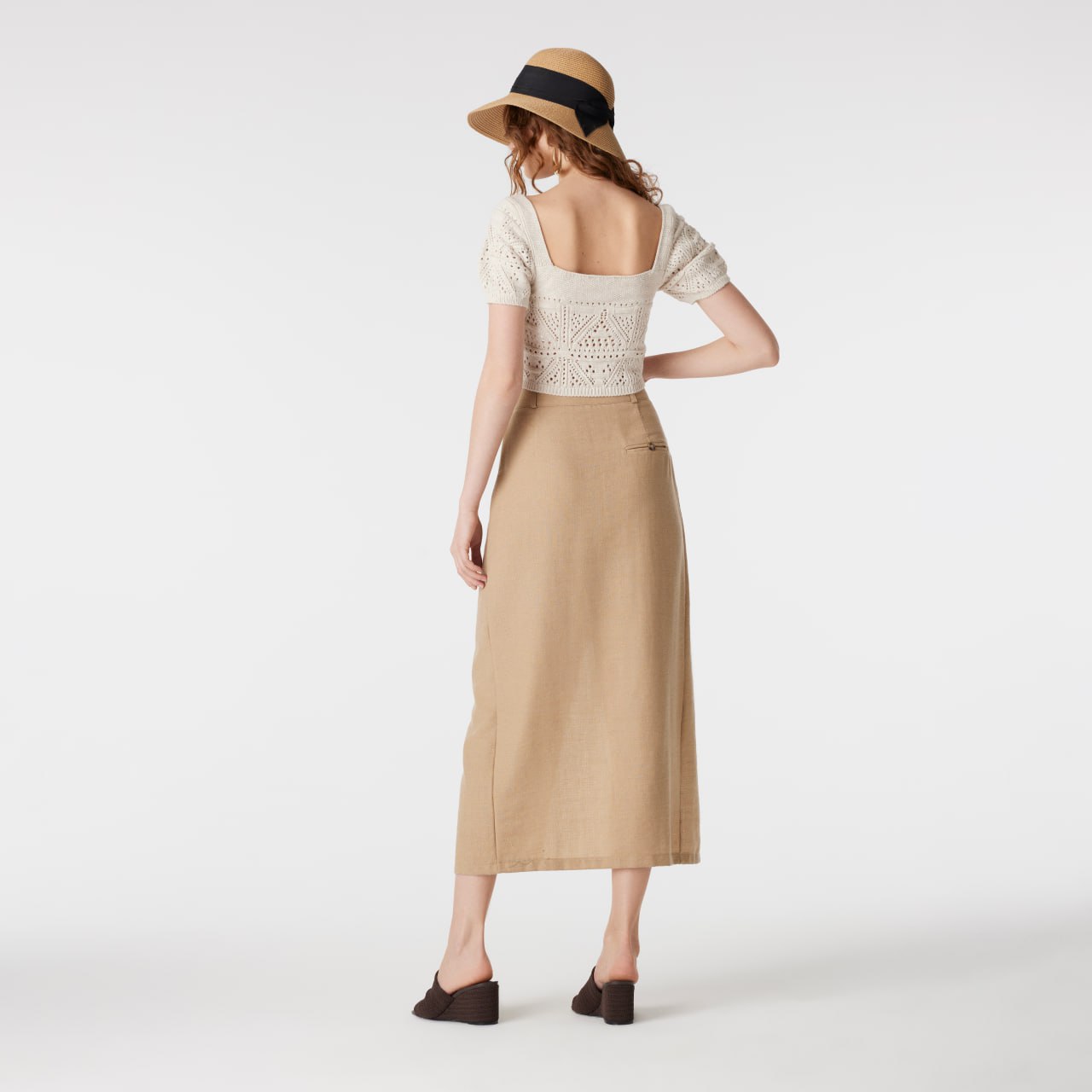 Off-White Knitted Cropped Top