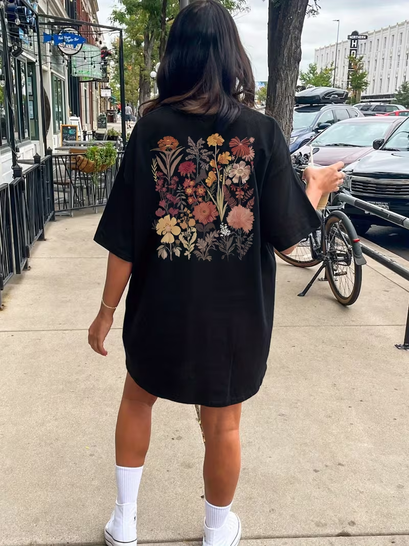 Short-Sleeve Round-Neck T-Shirt Dress with a Reversible Floral Print Design