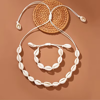 White Set of Shell Necklace & Bracelet