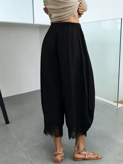 New Style Relaxed Fit Black Flowy Wide-Leg Pants with Lace Hem Design, High-Waisted Loose Fit Ankle Pants