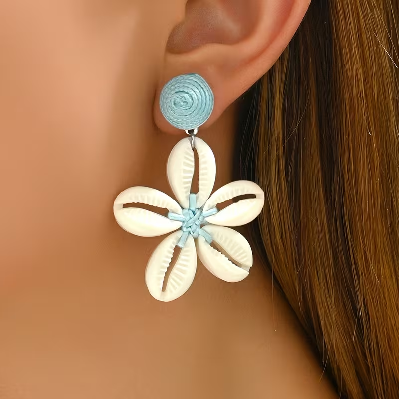 Polychrome Spiral Earing
