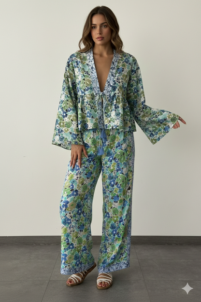Multicolor Wide Hand Open Top