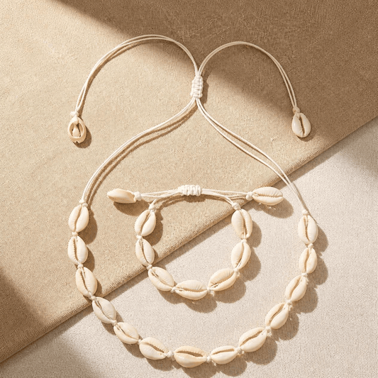 White Set of Shell Necklace & Bracelet
