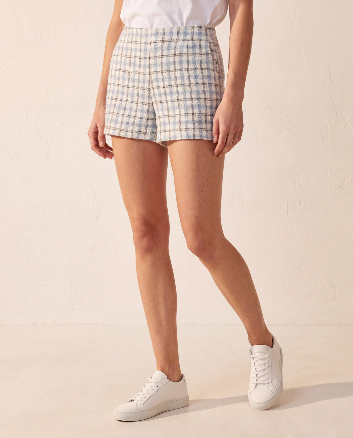 Multicolor Detailed Pattenred Short