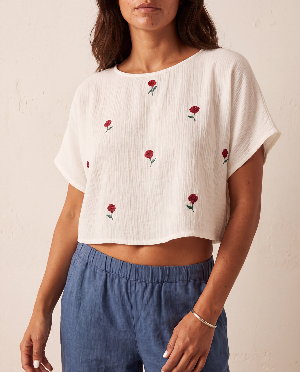 Embroidery Detailed Cropped Top