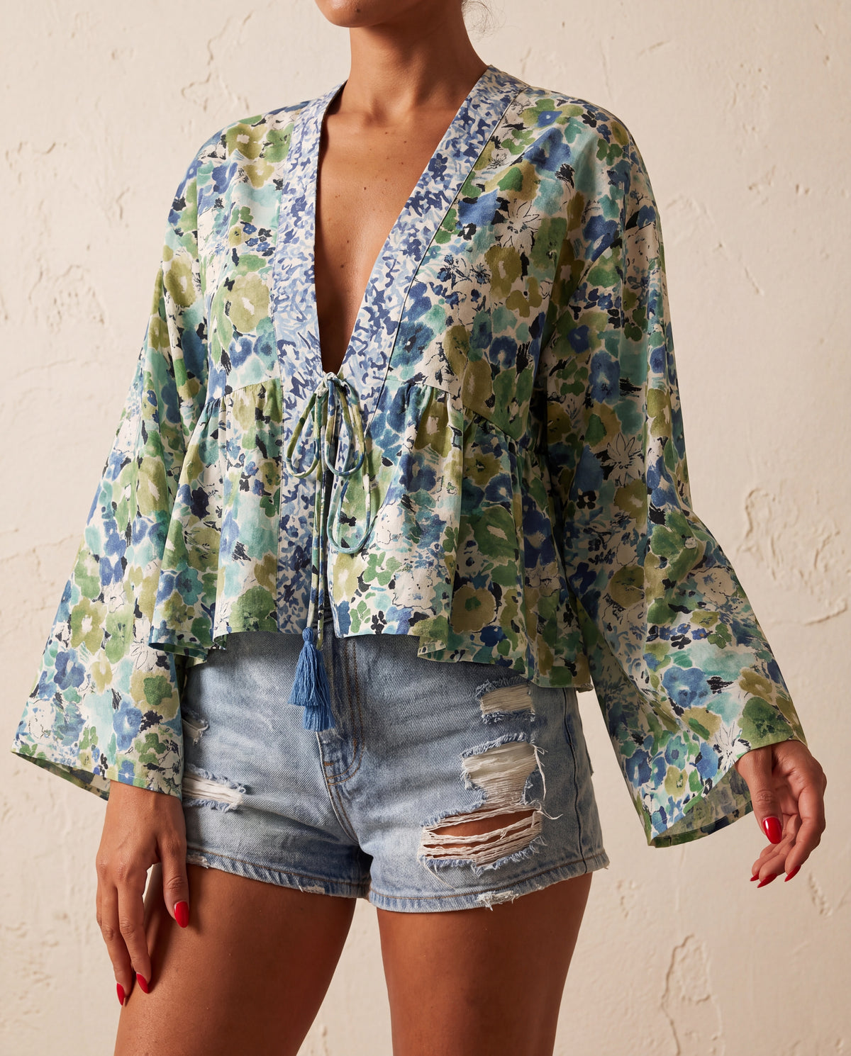 Multicolor Wide Hand Open Top